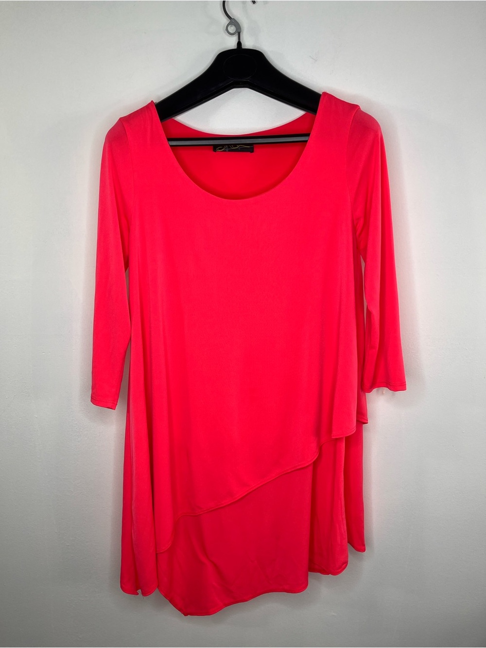 💖⚡ Astoria Born Electric Pink Tunic Top ⚡💖 - Picture 2 of 8